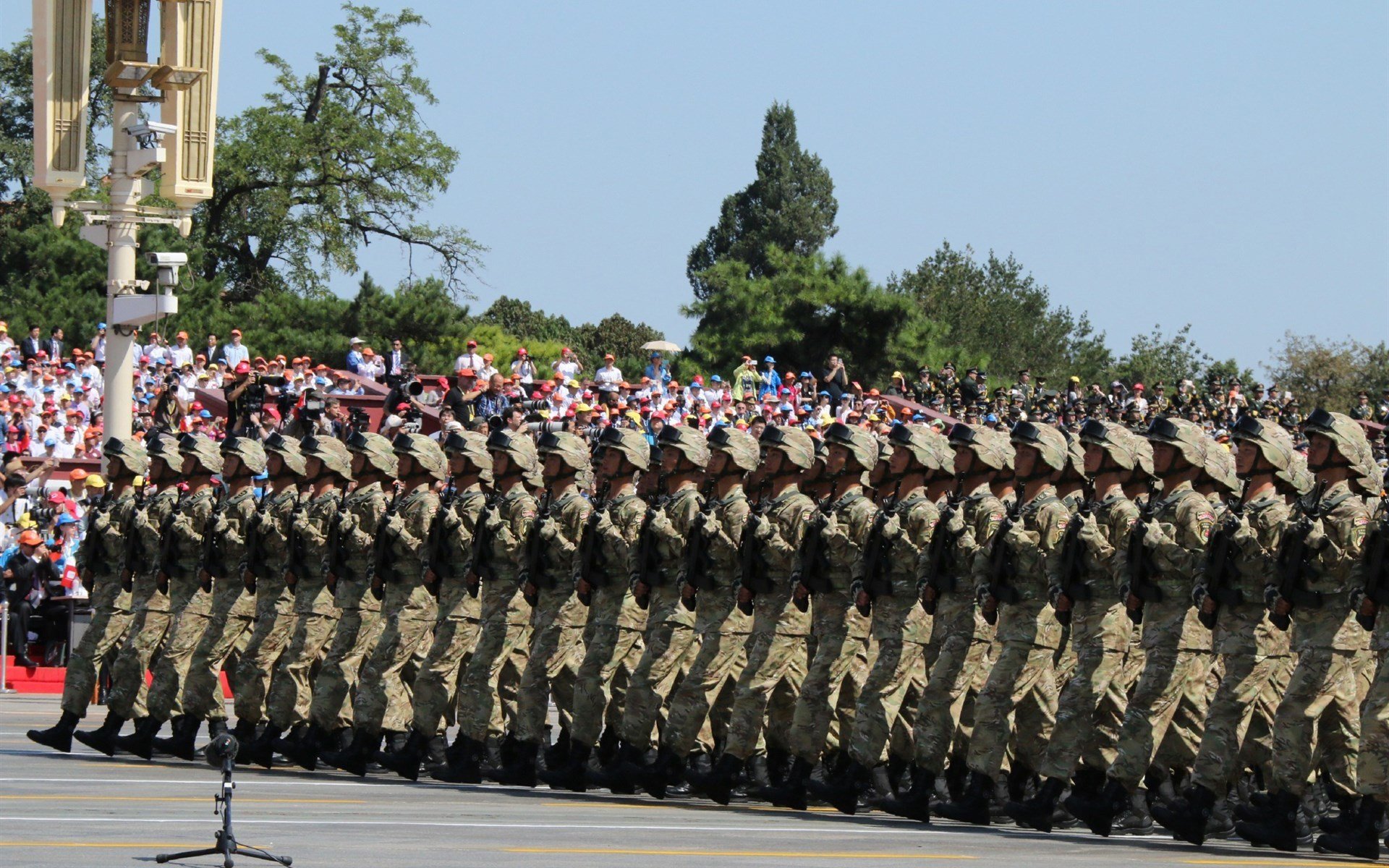湖人力克独行侠,季后赛首轮中詹姆斯贡献关键助攻,2019.12.30湖人对独行侠
