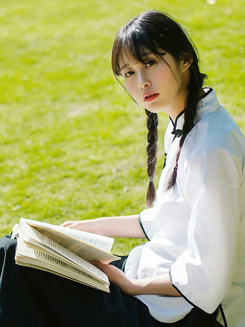 下载乐鱼体育APP-高压对抗：场上气氛紧张，双方拼尽全力，高压反应怎么办