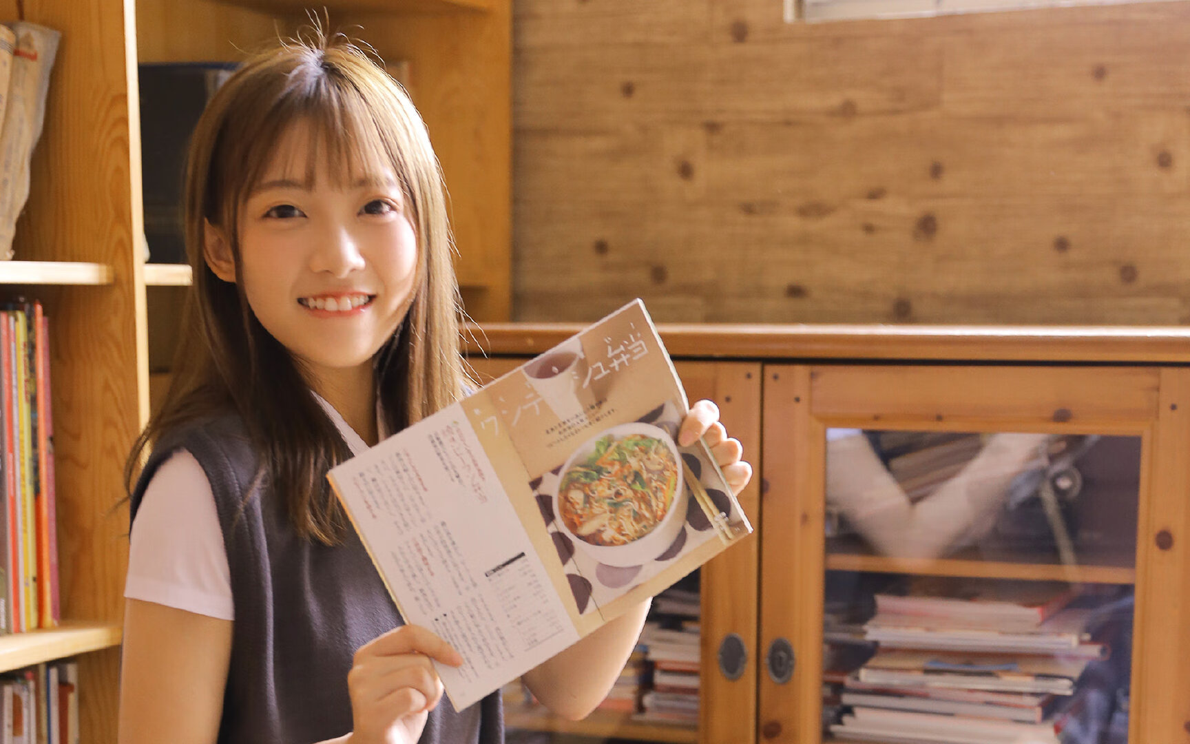 拜仁慕尼黑攻防两端表现稳定,德甲领跑