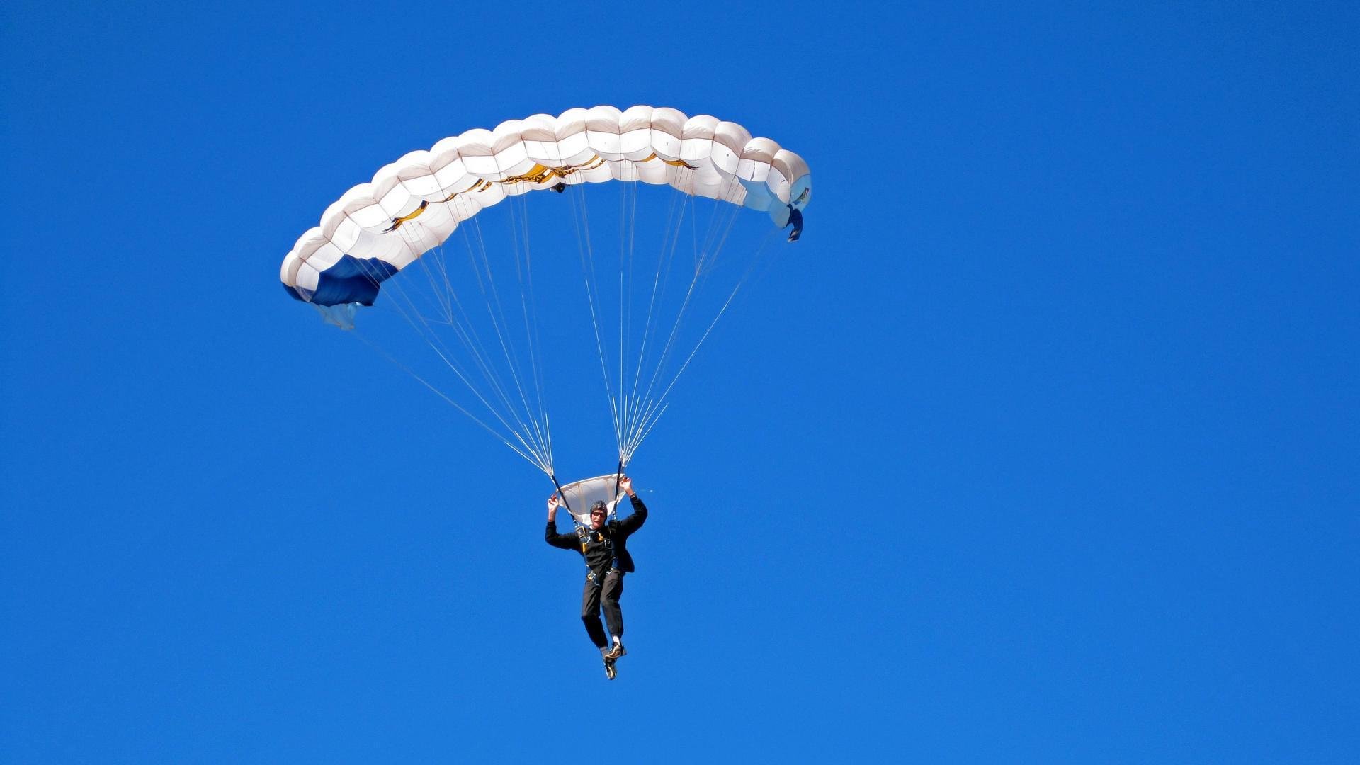 乐鱼官方登录入口-未来联盟：虚拟现实互动比赛震撼开启！，未来战场虚拟现实竞技中心